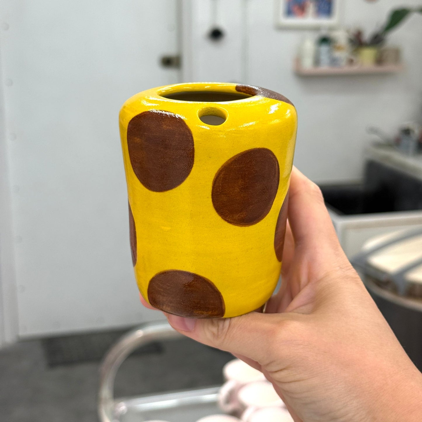 Travel tumbler / kubek na wynos - żółty w brązowe kropki